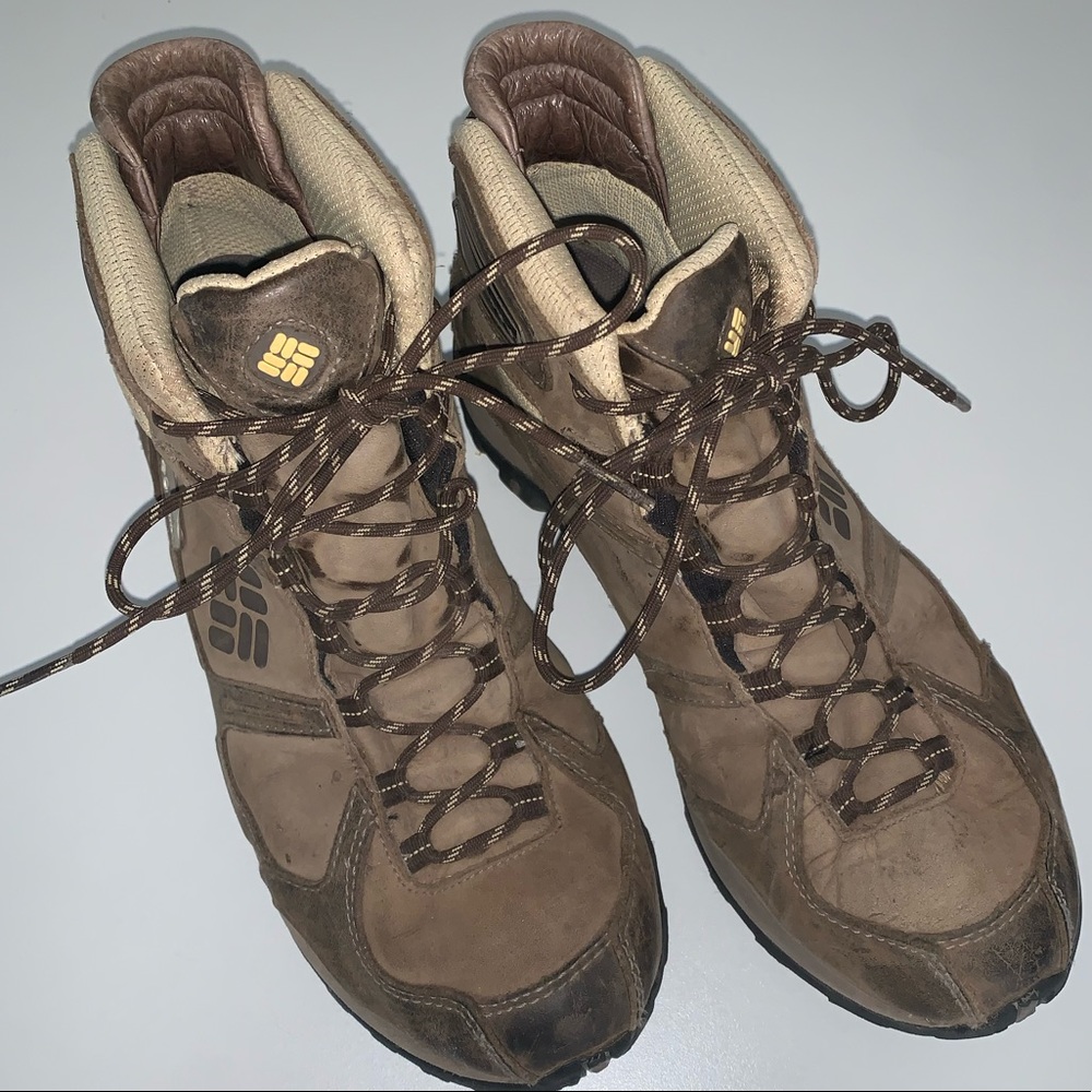 Columbia Taupe Hiking Boots